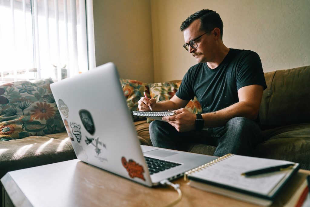 conoce si debes ser  copywriter creativo